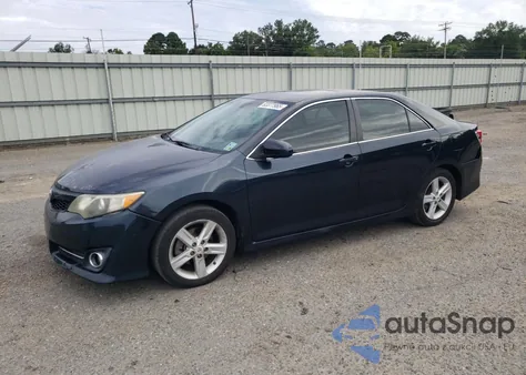 2012 Toyota Camry Base z USA, uszkodzony, nr VIN 4T1BF1FK8CU111572